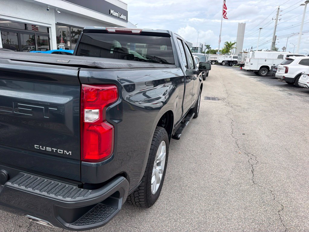 Used 2019 Chevrolet Silverado 1500 Custom w/ Custom Value Package RWD image 13