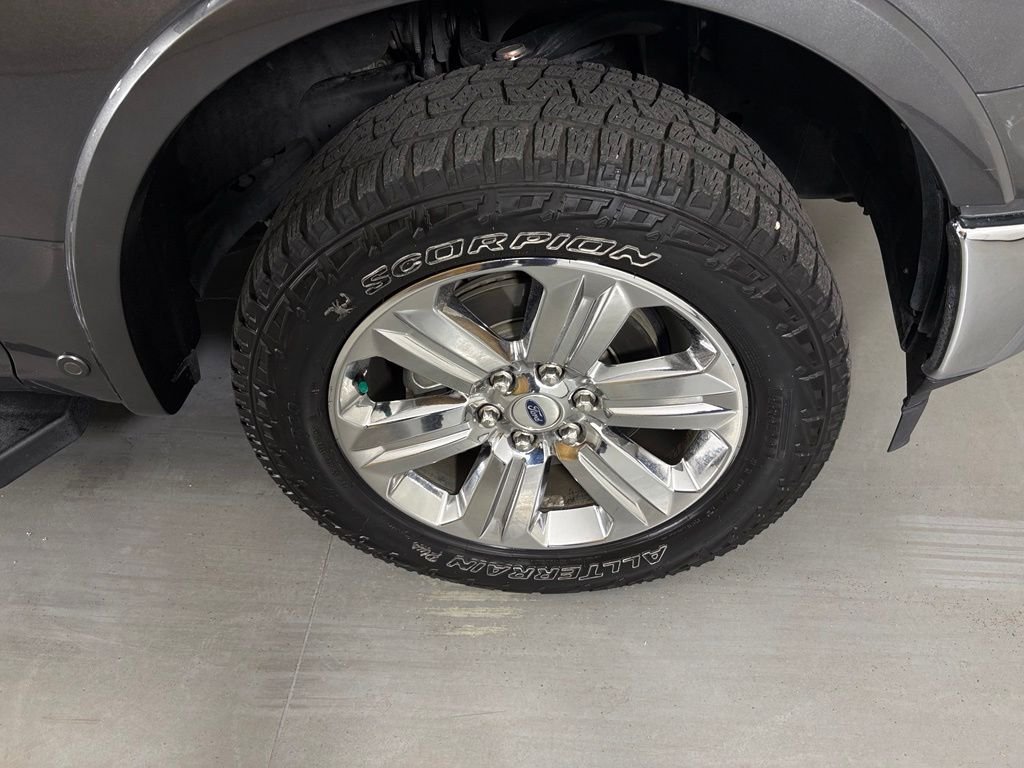 Used 2019 Ford F150 Lariat w/ Equipment Group 502A Luxury AWD/4WD image 10