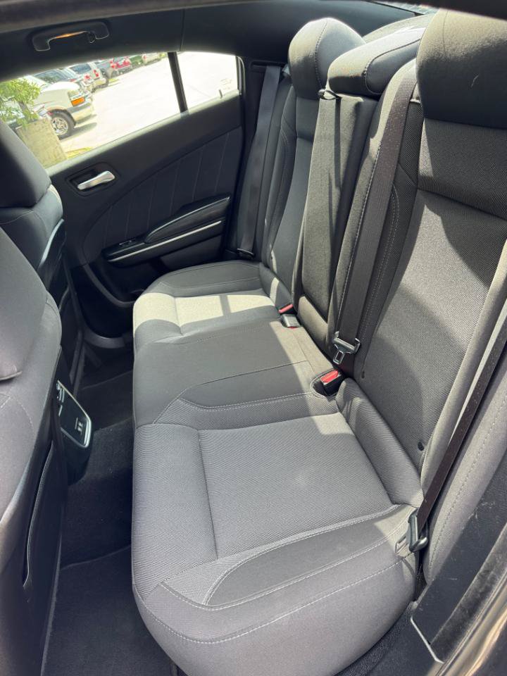 Used 2019 Dodge Charger SXT AWD/4WD image 16