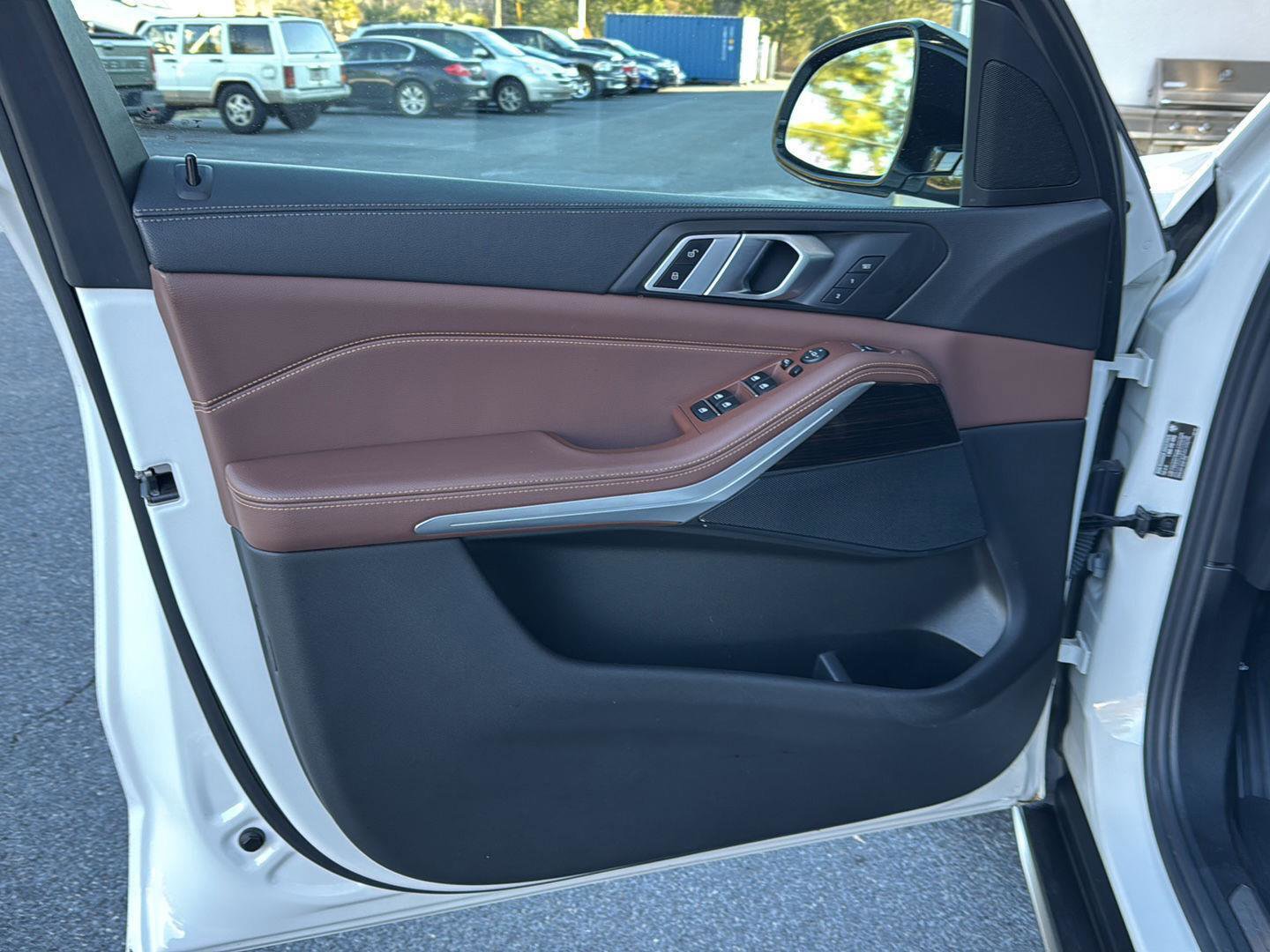 Used 2020 BMW X5 sDrive40i w/ Premium Package image 14