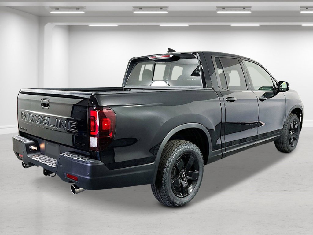 New 2026 Honda Ridgeline Black Edition image 2
