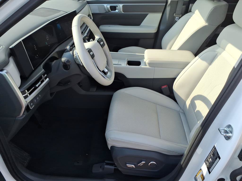 Used 2026 Hyundai Santa Fe SEL AWD/4WD image 12