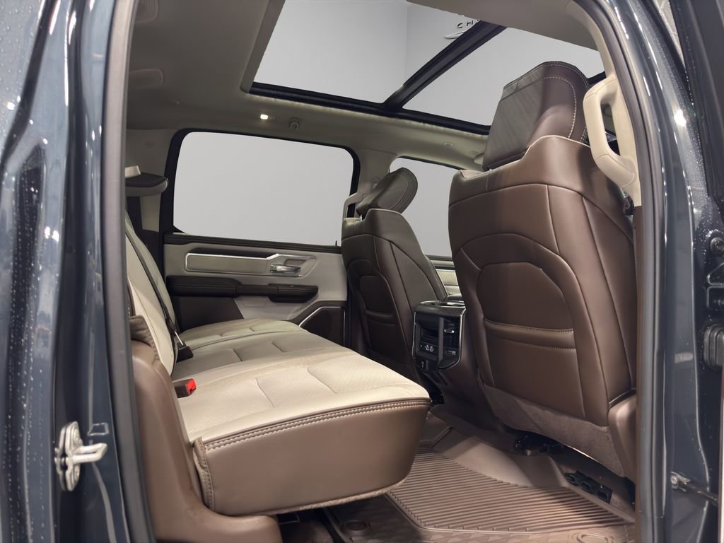 New 2026 RAM 1500 Laramie w/ Laramie Preferred Package AWD/4WD image 18