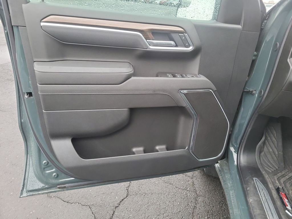 New 2025 Chevrolet Silverado 1500 LT w/ Z71 Off-Road Package image 11