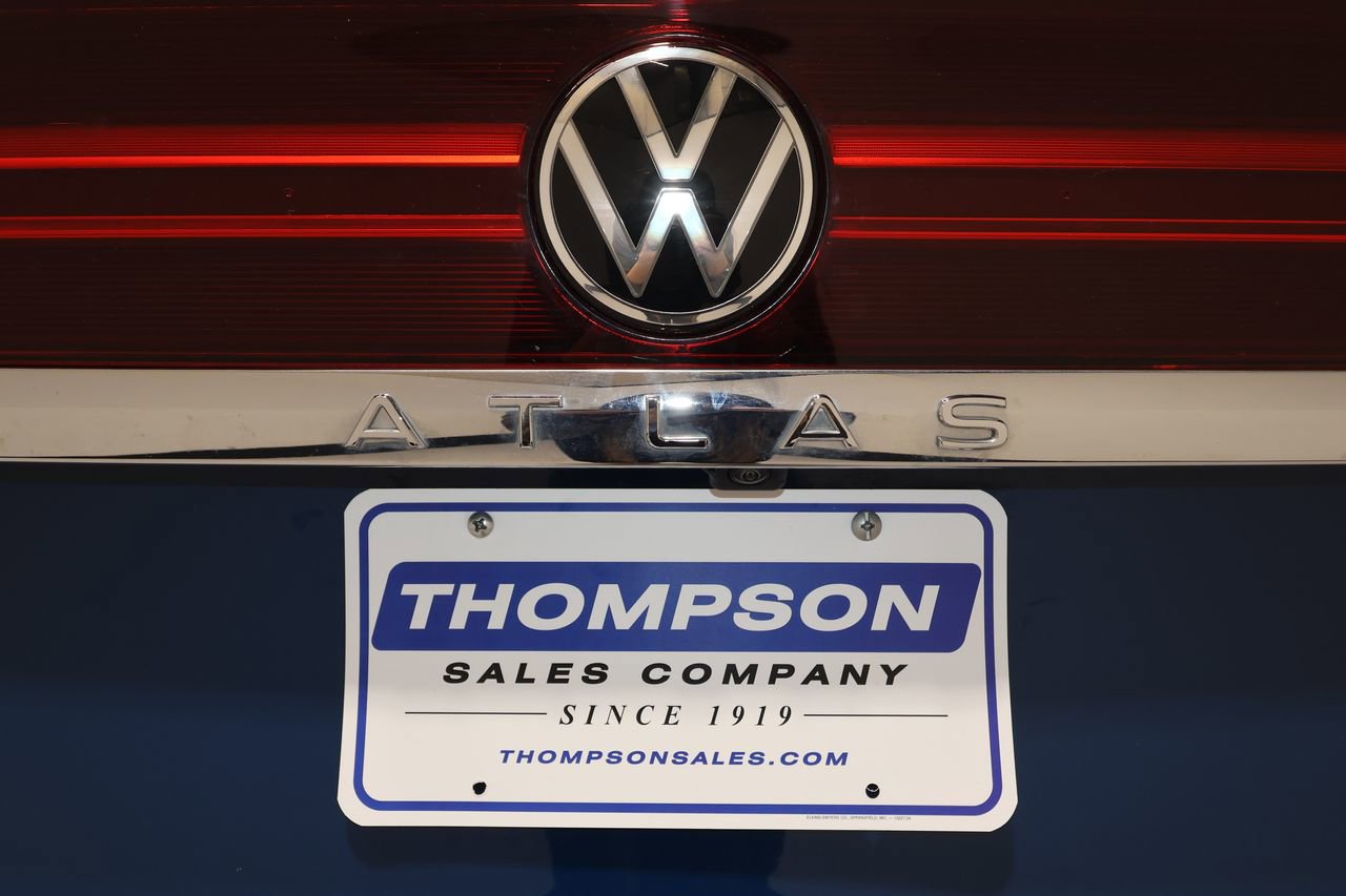 Used 2025 Volkswagen Atlas Cross Sport SE image 35