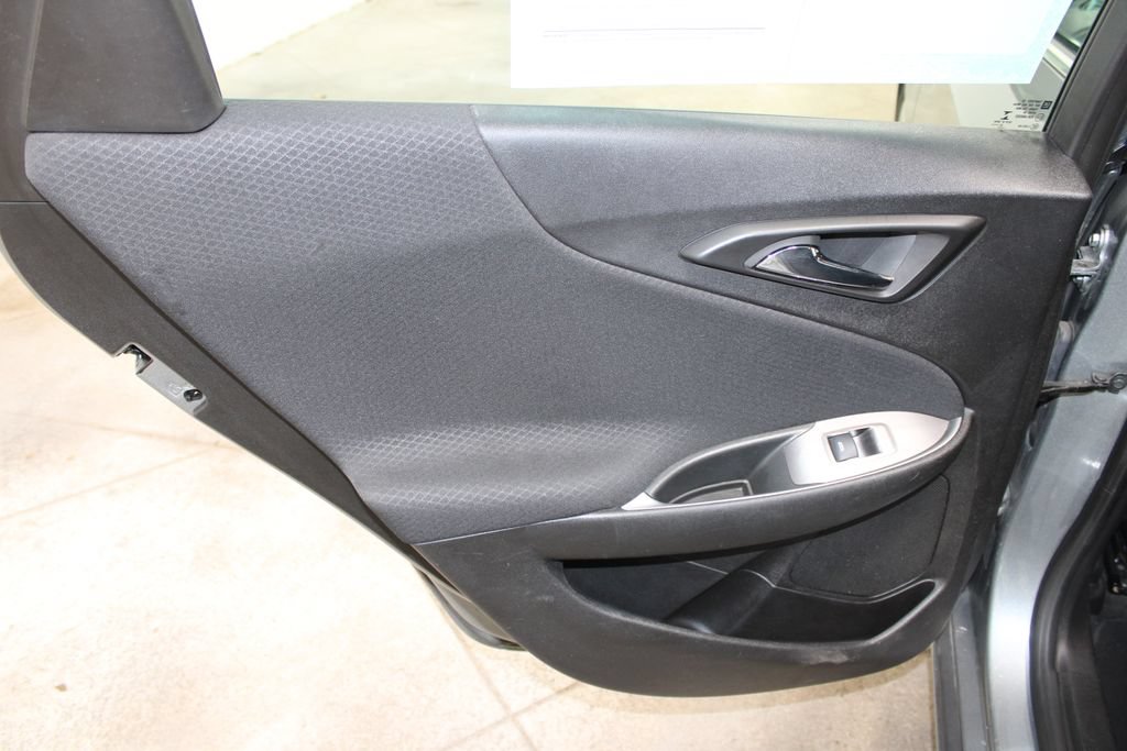 Used 2024 Chevrolet Malibu LT FWD image 17