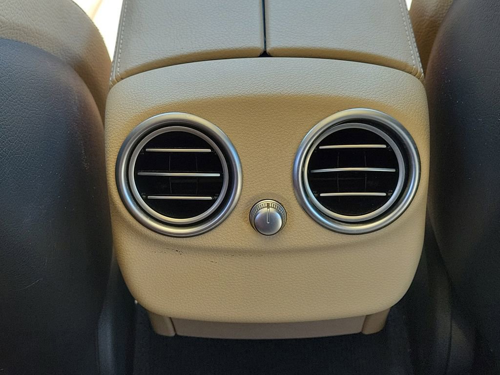 Used 2020 Mercedes-Benz C 300 4MATIC Sedan image 13