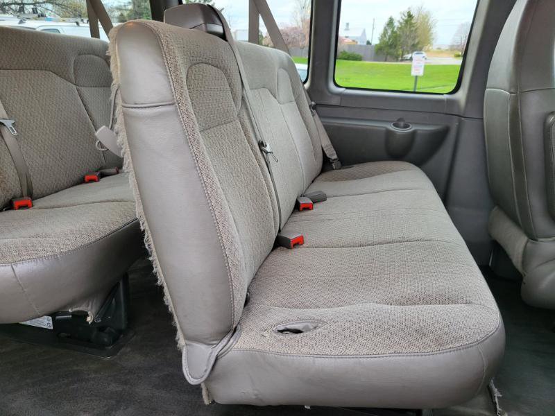 Used 2016 Chevrolet Express 2500 LS RWD image 27
