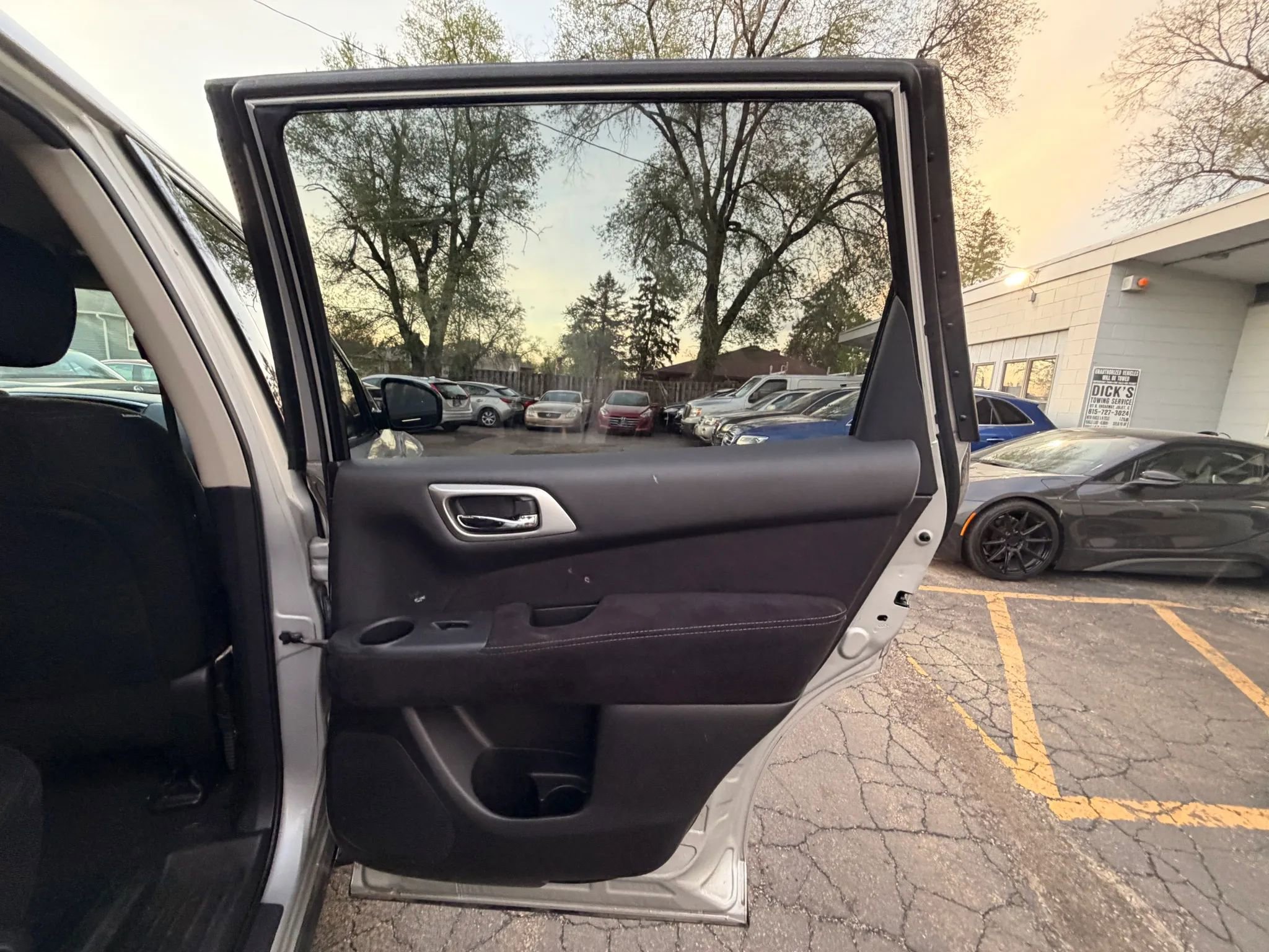 Used 2014 Nissan Pathfinder S FWD image 28