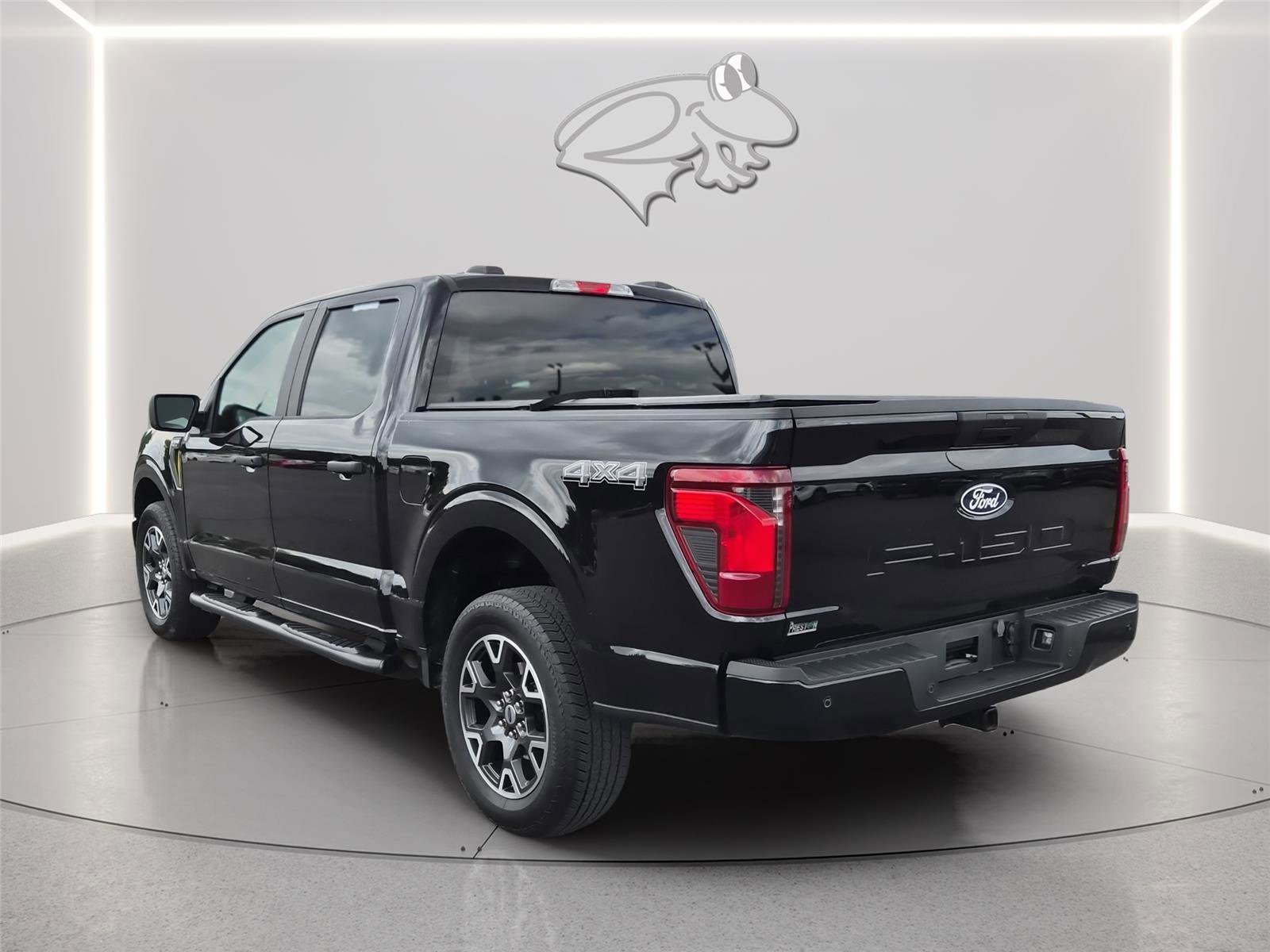 Used 2024 Ford F150 STX AWD/4WD image 3