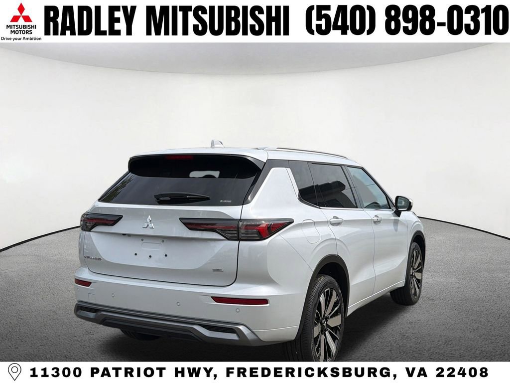 New 2026 Mitsubishi Outlander SEL image 5