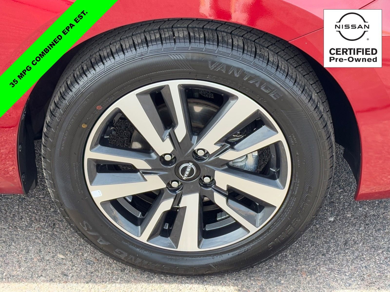 Certified 2025 Nissan Versa SV FWD image 8