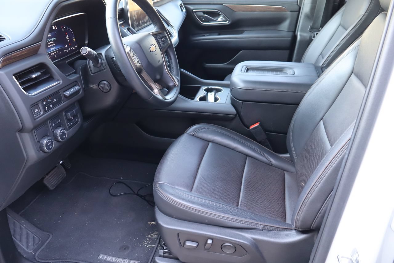 Used 2023 Chevrolet Tahoe High Country w/ LPO, Illumination Package RWD image 17