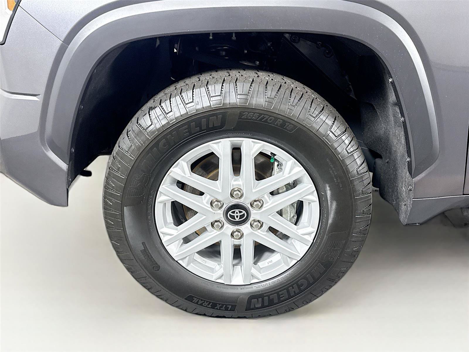Used 2025 Toyota Tundra SR5 AWD/4WD image 43