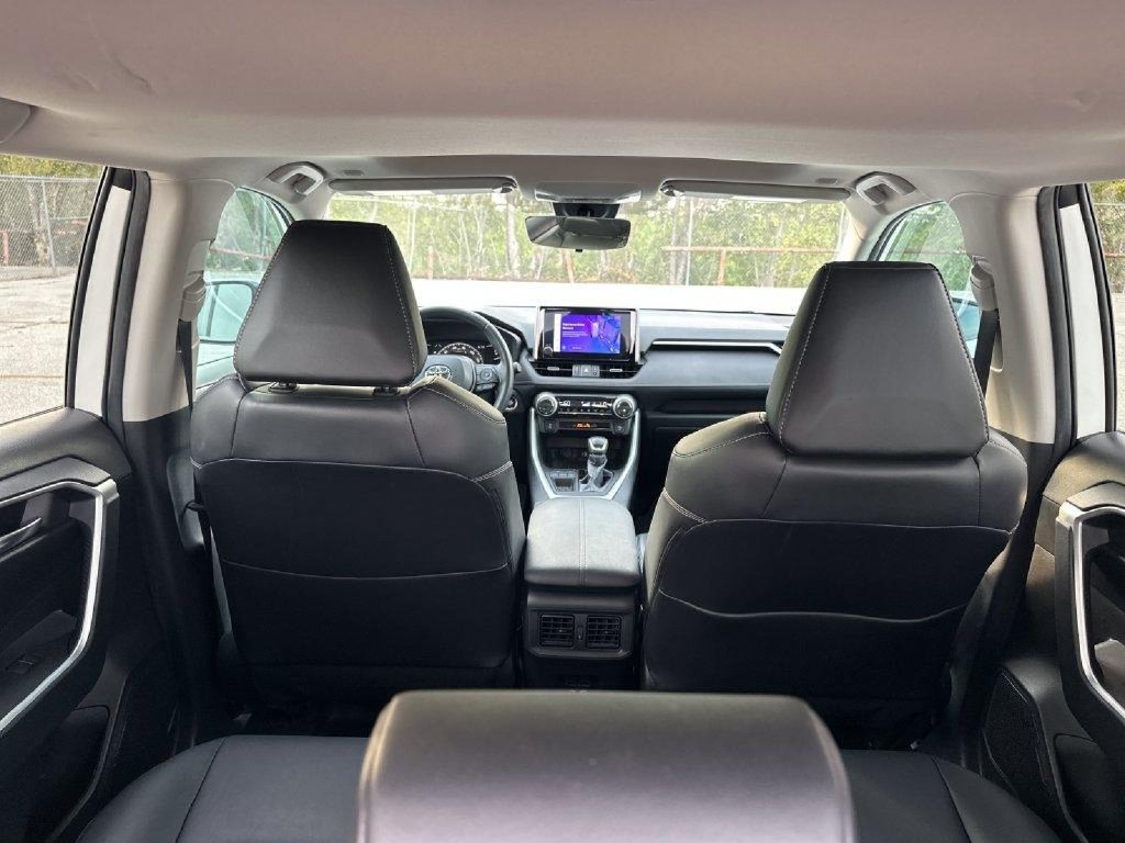 Used 2024 Toyota RAV4 XLE Premium FWD image 26