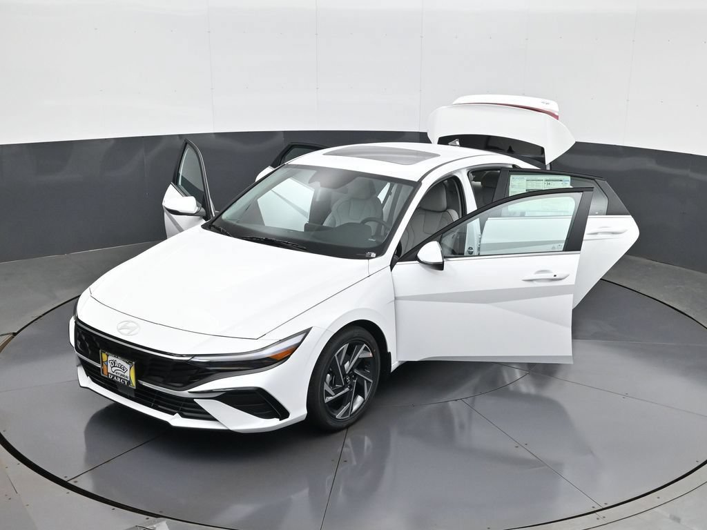 New 2026 Hyundai Elantra Limited FWD image 30