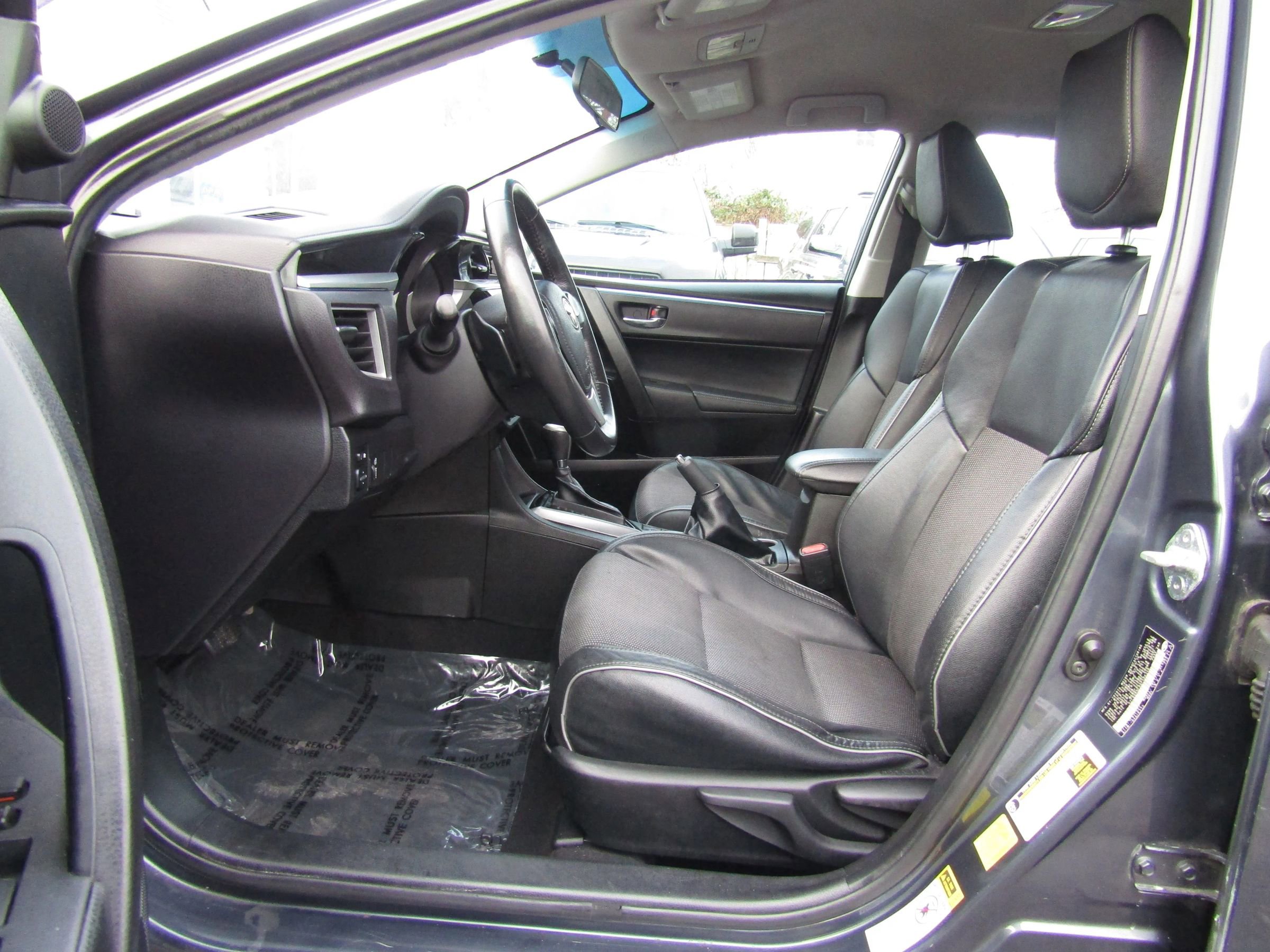 Used 2016 Toyota Corolla S image 9