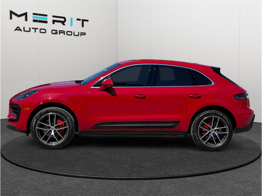 Used 2023 Porsche Macan S AWD/4WD image 5