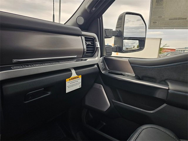 New 2026 Ford F250 Platinum image 28