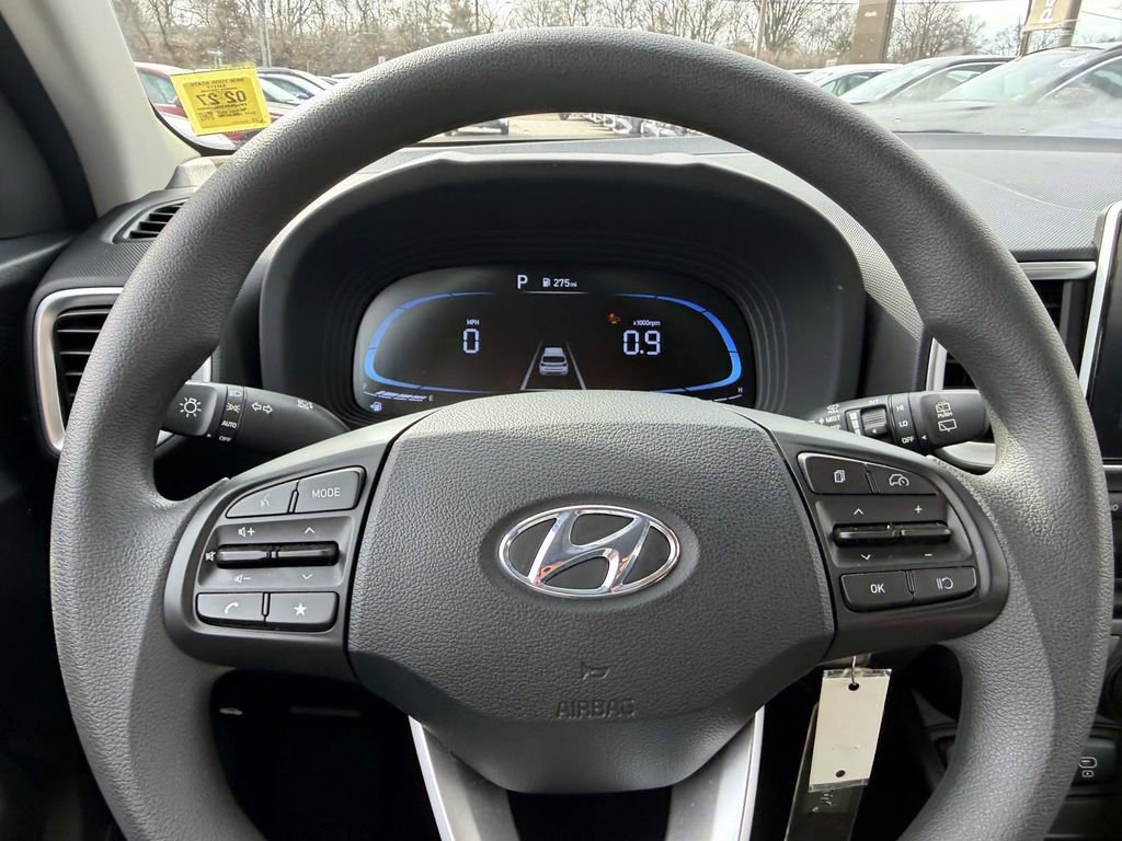 Certified 2025 Hyundai Venue SE image 23