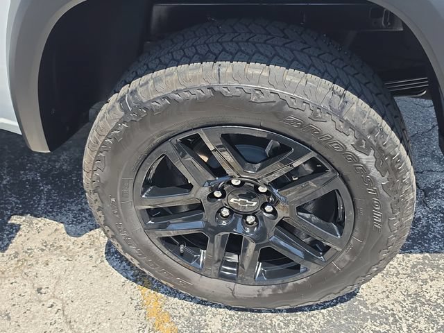 Used 2024 Chevrolet Colorado Trail Boss w/ Advanced Trailering Package AWD/4WD image 8