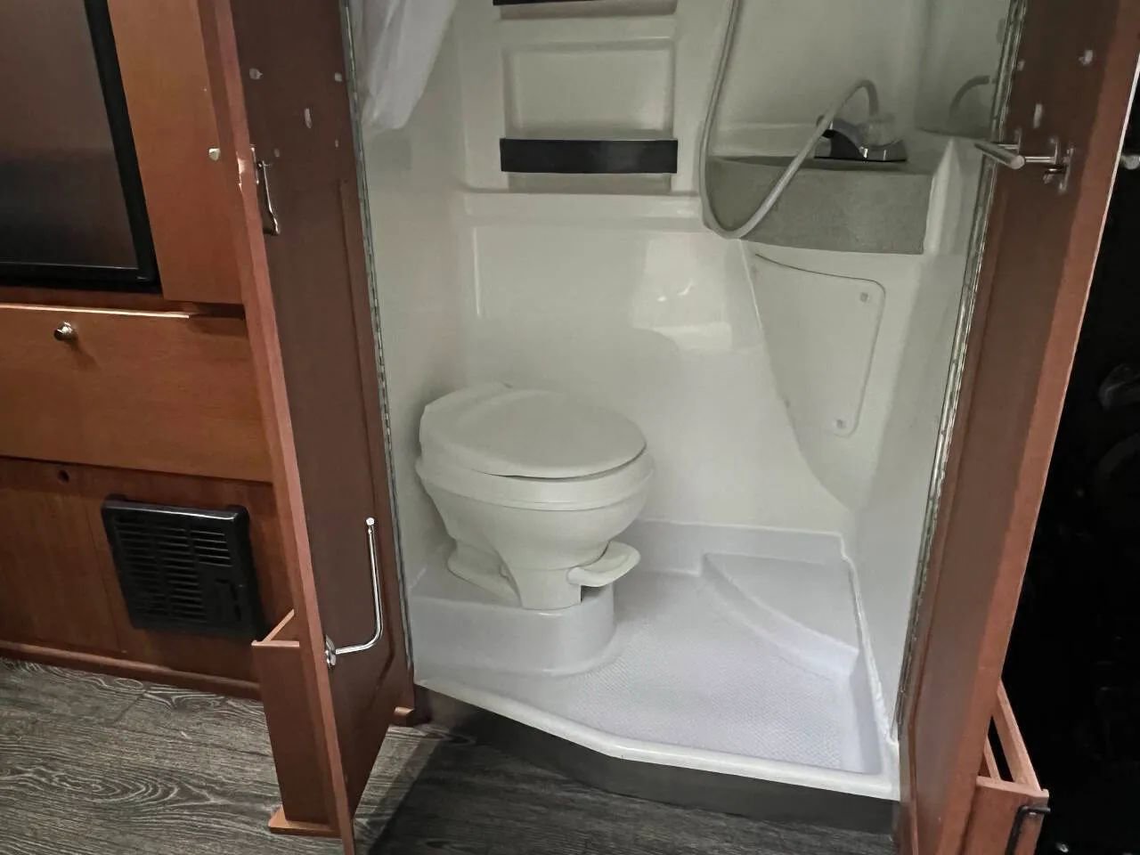 Used 2016 RAM ProMaster 3500 w/ Mopar Trailer Tow Group image 29