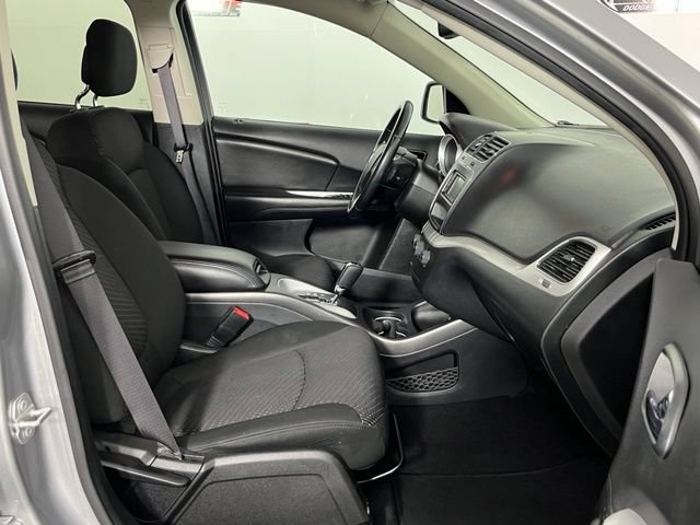 Used 2019 Dodge Journey SE w/ Connectivity Group AWD/4WD image 30