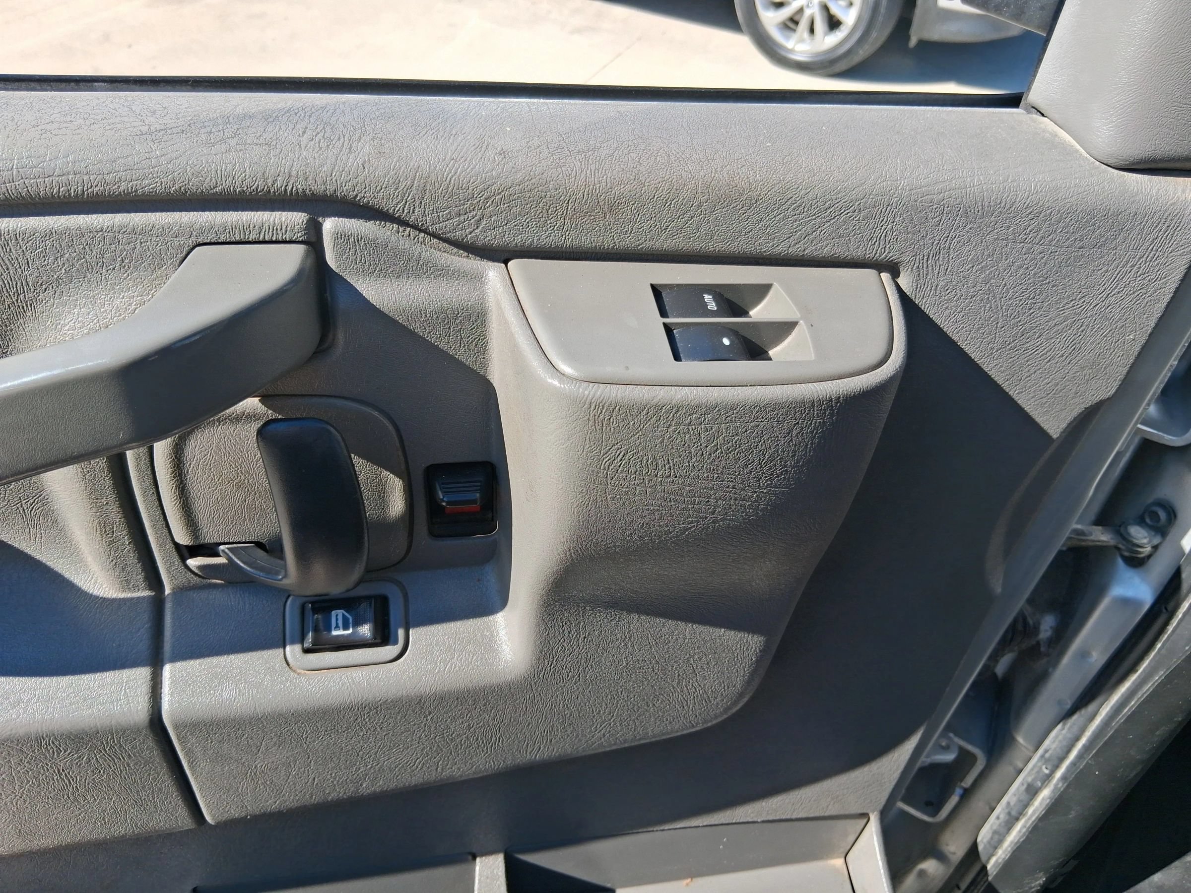 Used 2017 Chevrolet Express 2500 LS RWD image 20