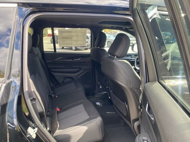 New 2025 Jeep Grand Cherokee Laredo X w/ Luxury Tech Group I image 31