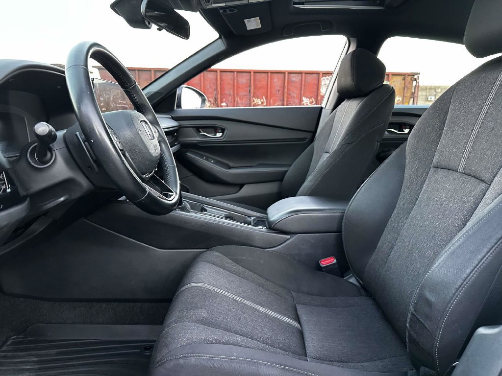 Used 2023 Honda Accord Sport image 15