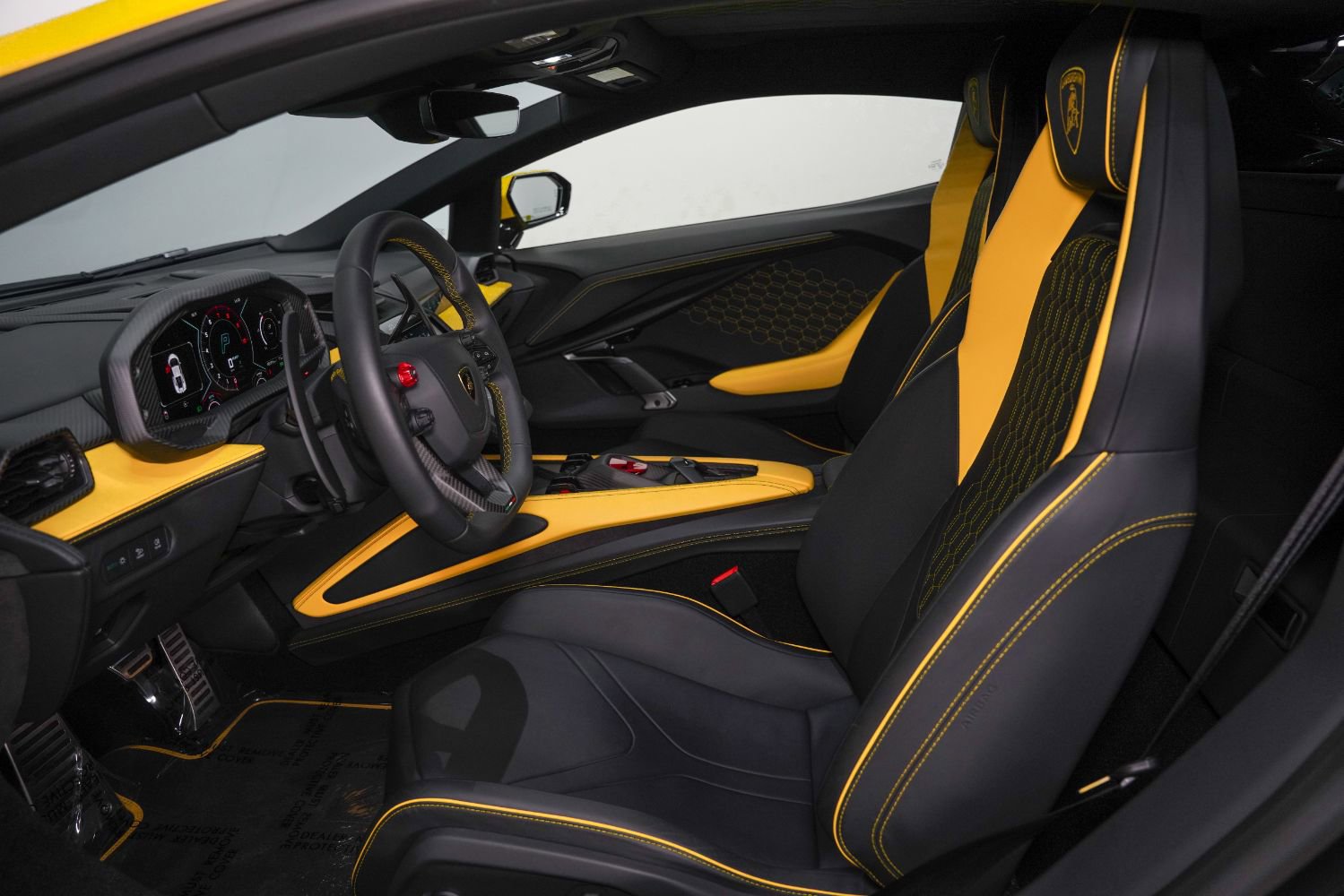 Used 2024 Lamborghini Revuelto AWD/4WD image 40