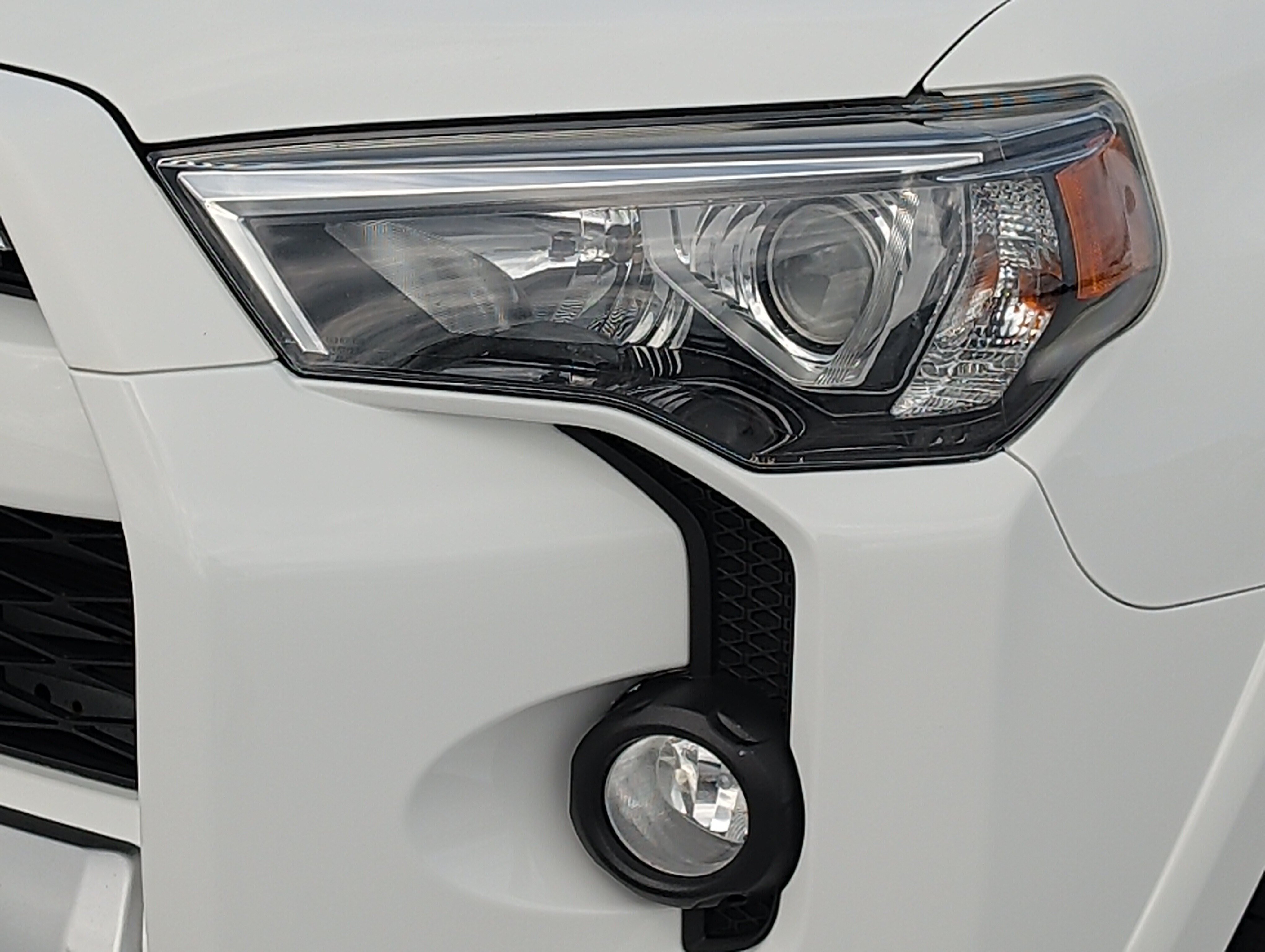Certified 2020 Toyota 4Runner TRD Off-Road Premium AWD/4WD image 16