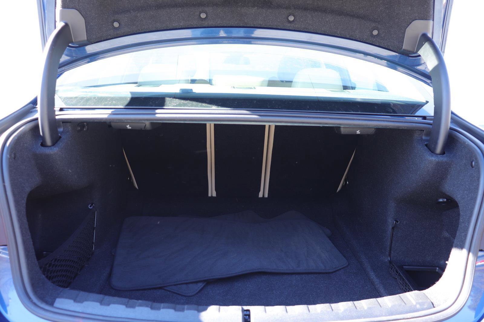 Used 2021 BMW 330i Sedan image 14