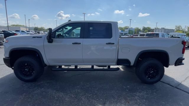 New 2026 Chevrolet Silverado 2500 ZR2 w/ LPO, Dark Essentials Package AWD/4WD image 7