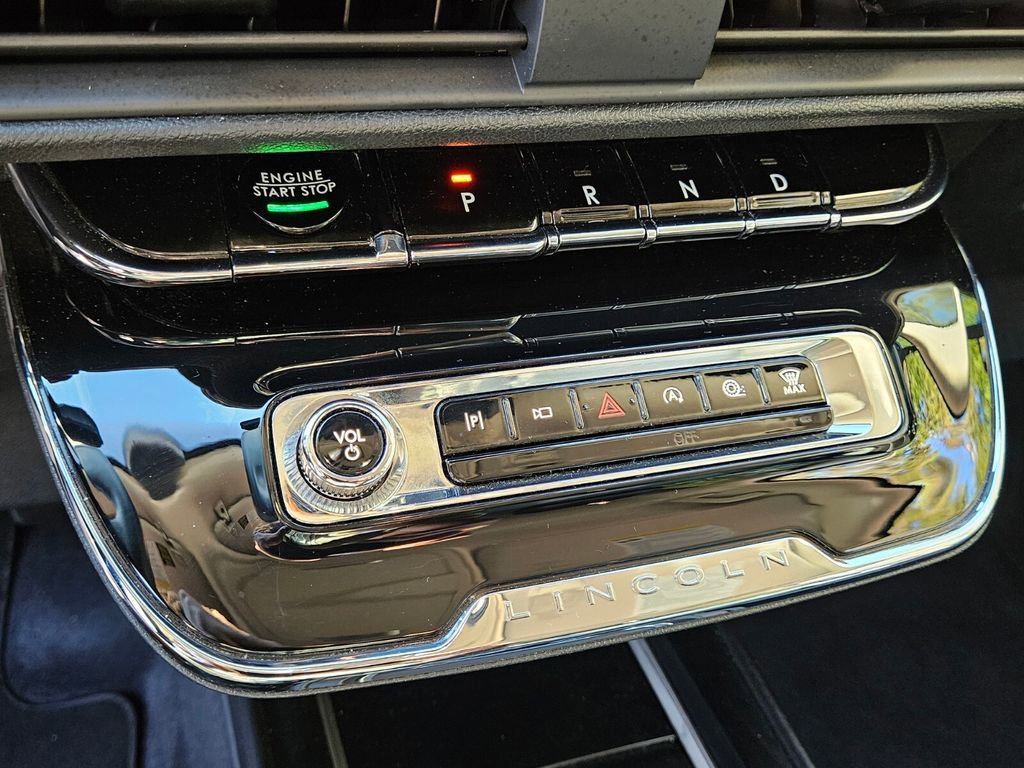 Used 2023 Lincoln Corsair AWD image 22