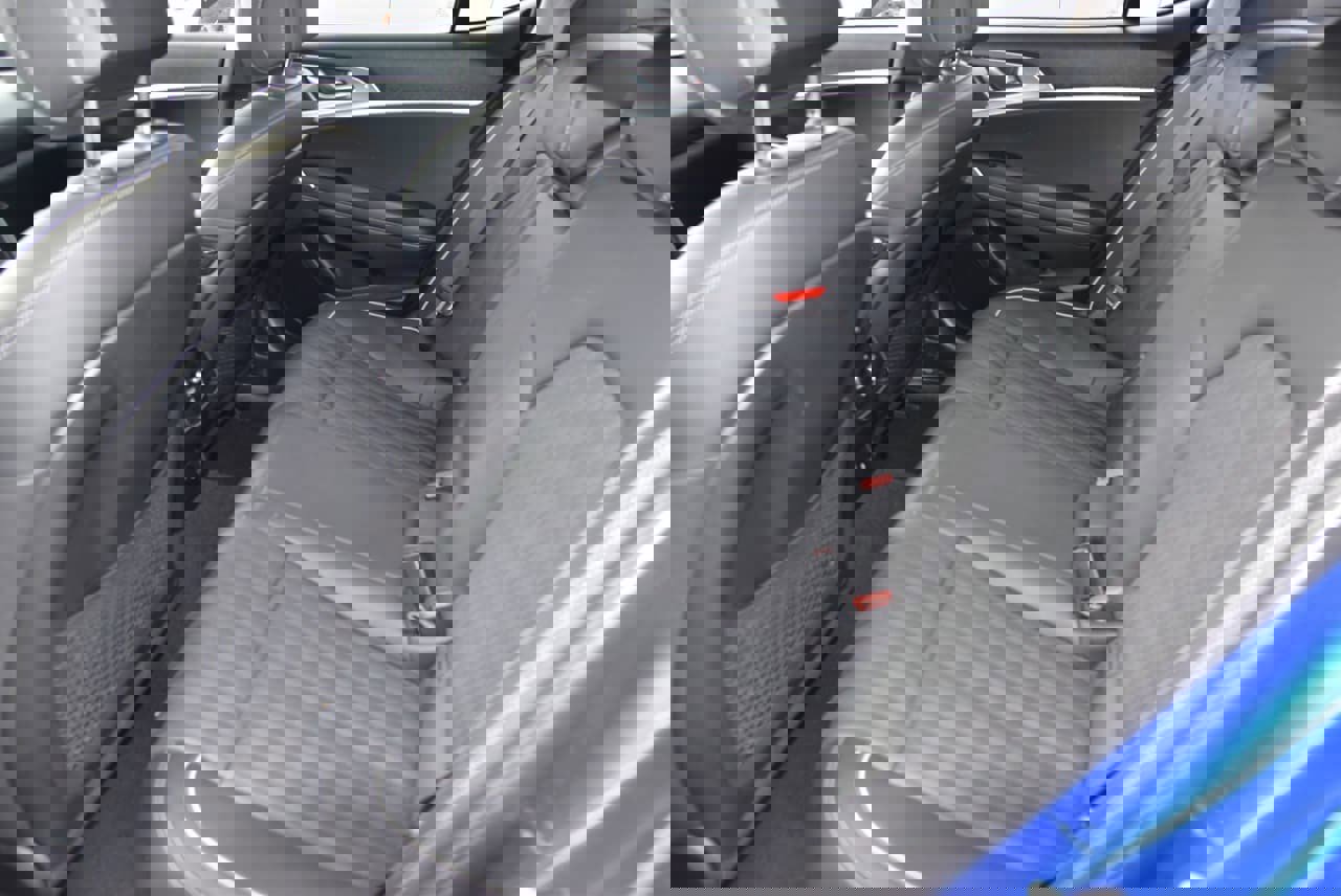 Used 2023 Genesis G70 3.3T image 10