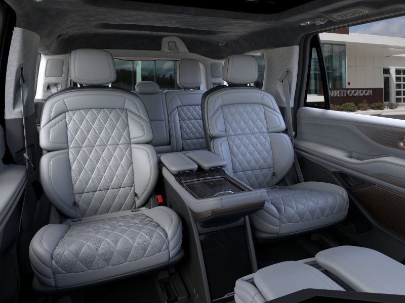 New 2026 Lincoln Navigator Black Label AWD/4WD image 11
