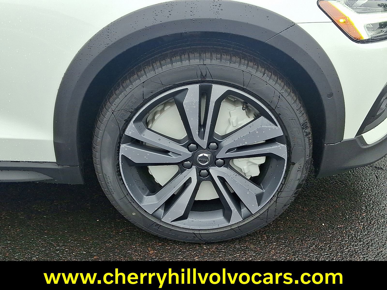 New 2026 Volvo V60 B5 Cross Country Plus w/ Protection Package Premier image 9