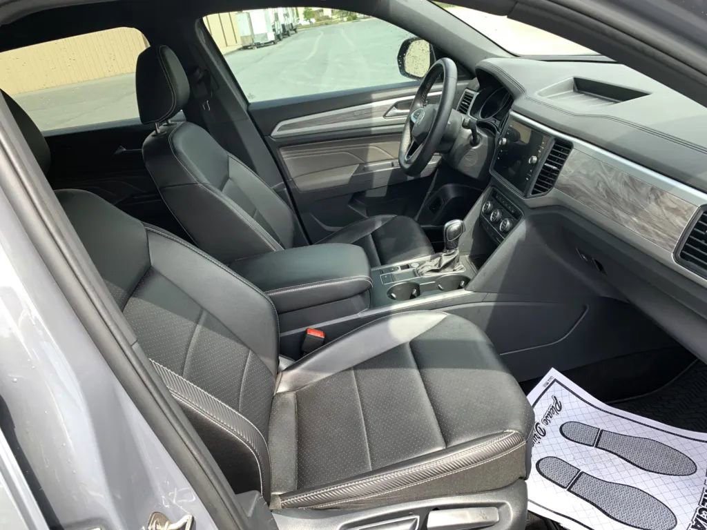 Used 2021 Volkswagen Atlas Cross Sport SE image 21