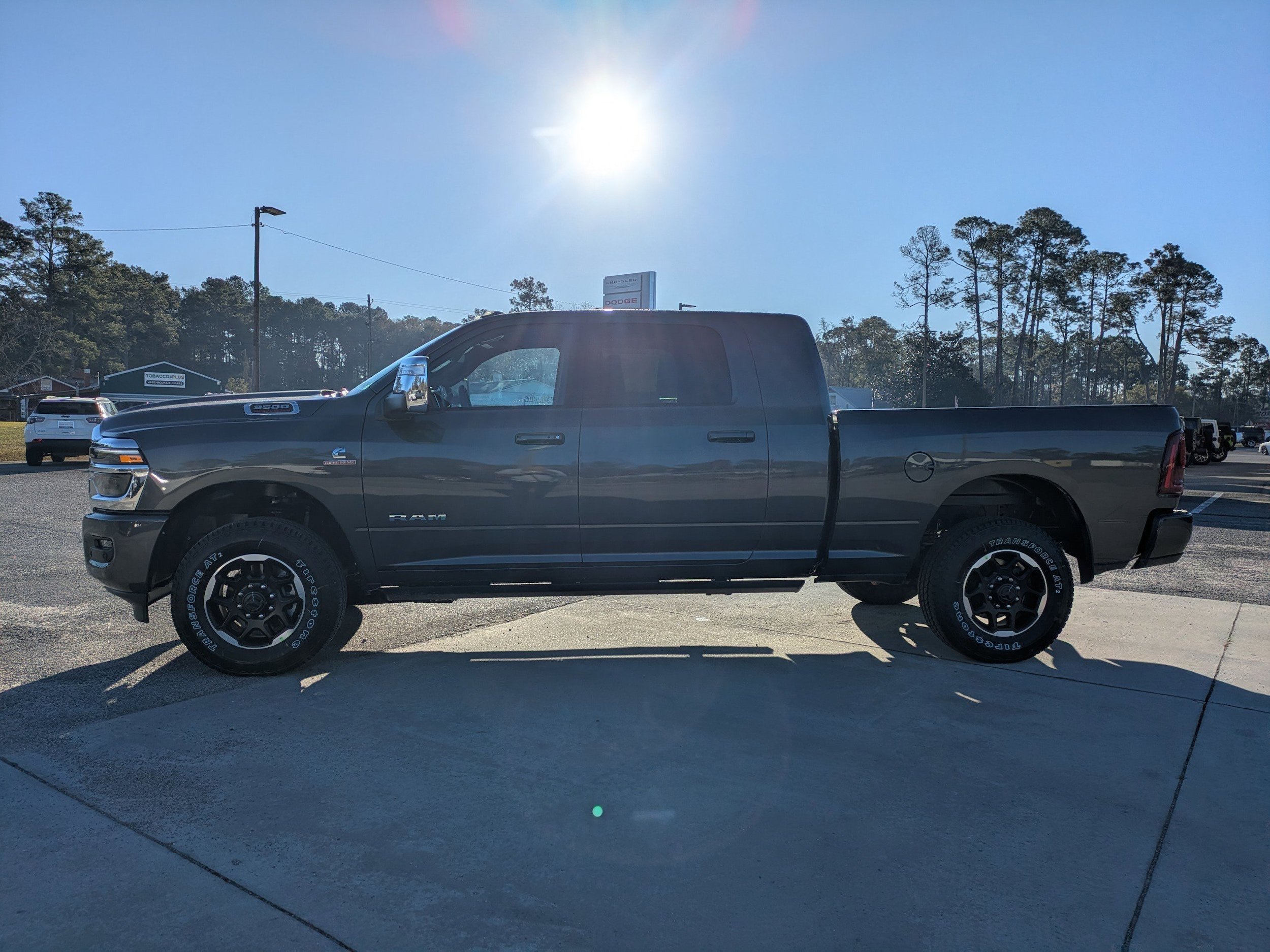 New 2026 RAM 3500 Laramie AWD/4WD image 9