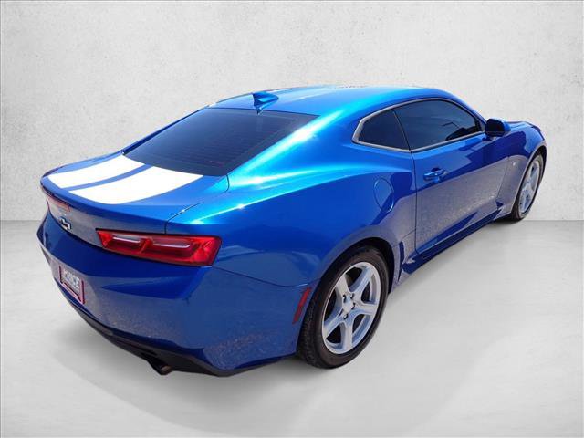 Used 2017 Chevrolet Camaro LT RWD image 4