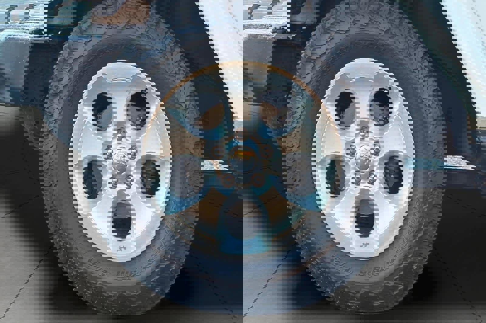 Used 2014 Jeep Wrangler Unlimited Sahara w/ Connectivity Group image 11