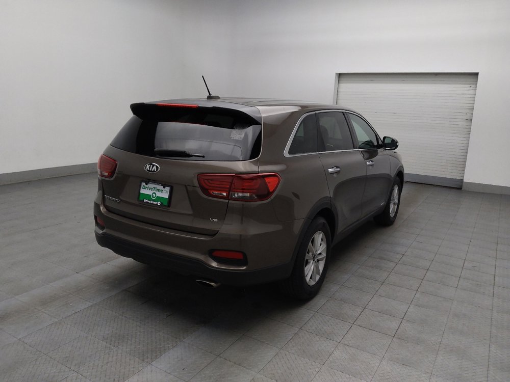 Used 2019 Kia Sorento LX image 9