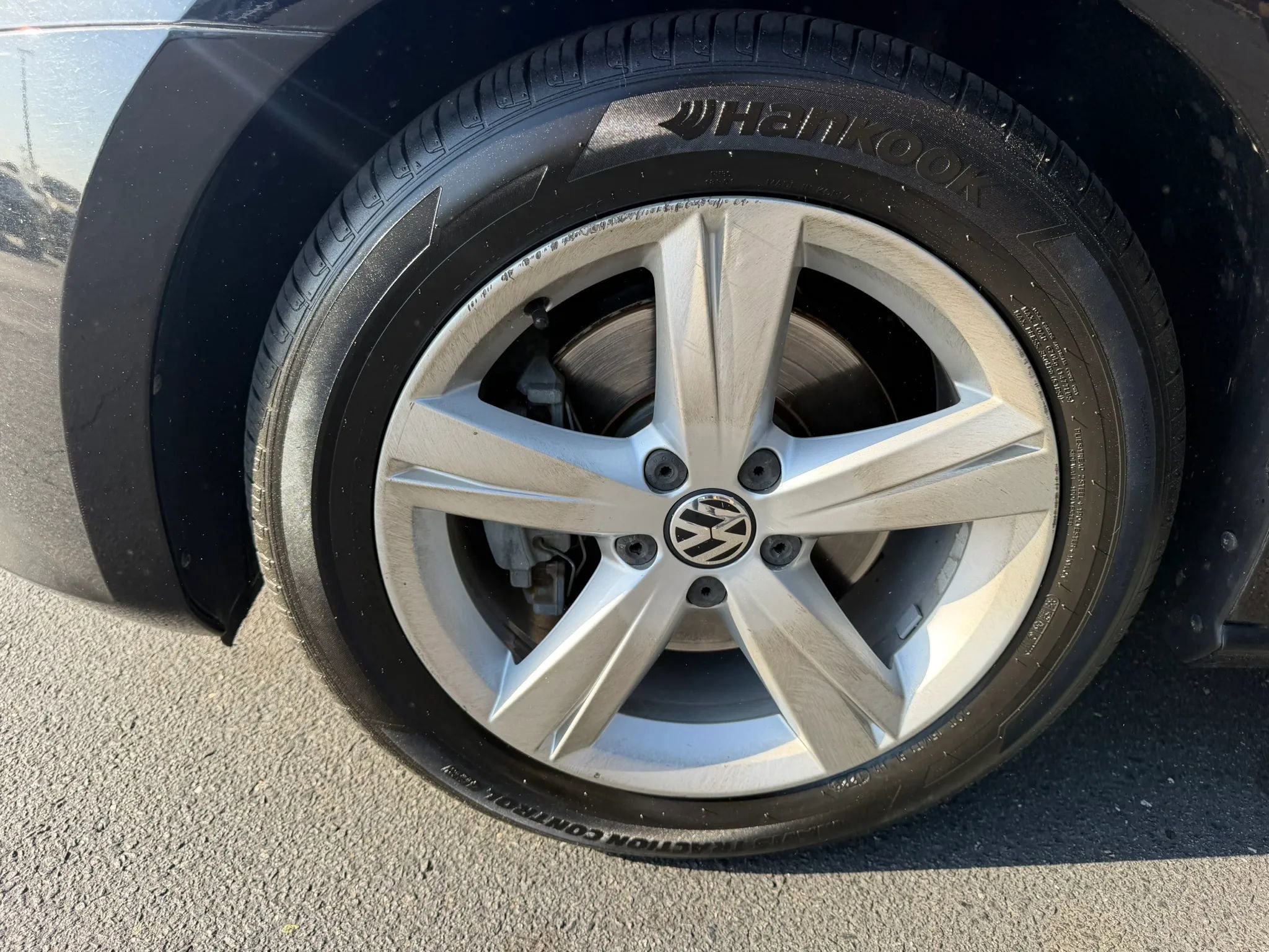 Used 2012 Volkswagen Passat 2.5 SE FWD image 25