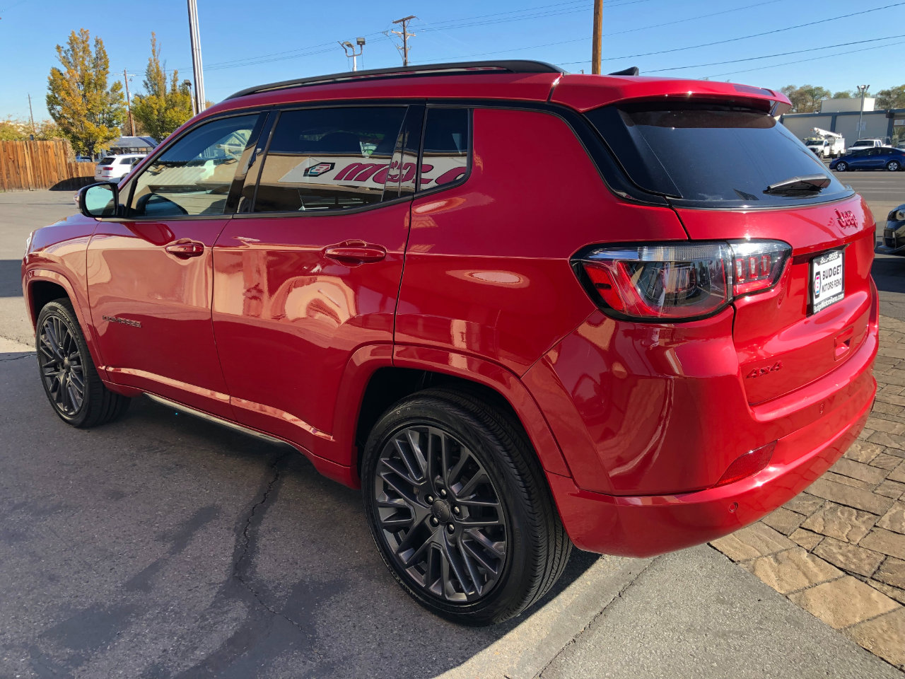 Used 2023 Jeep Compass Limited image 4