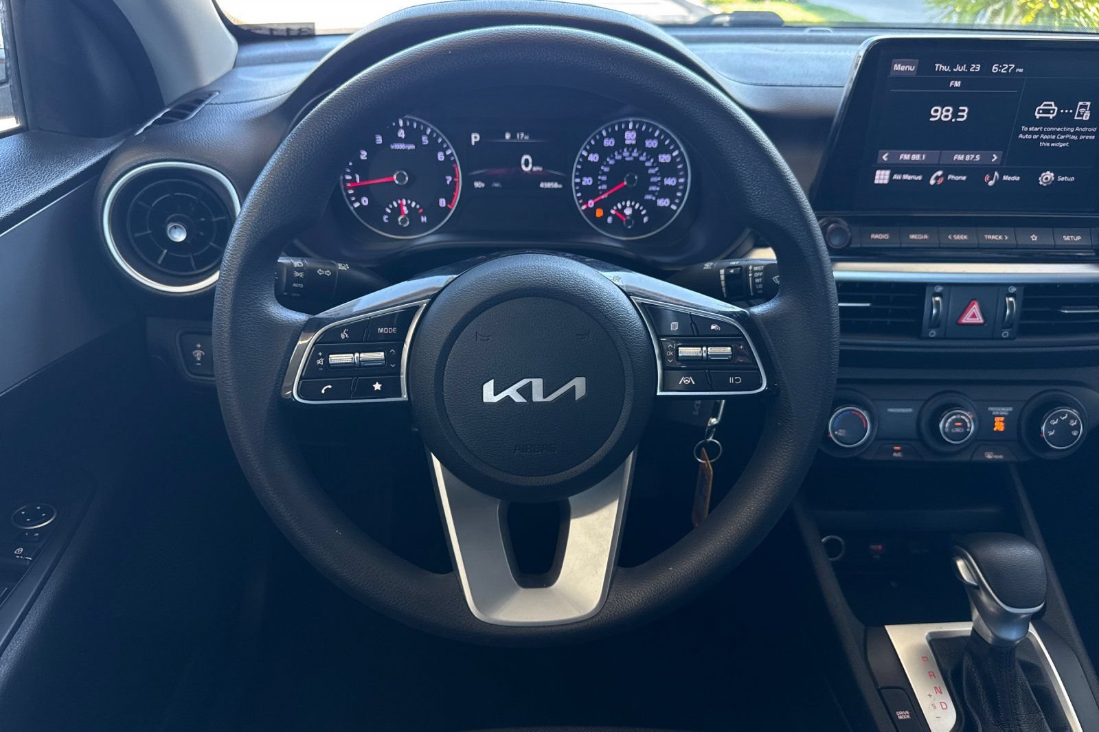 Used 2022 Kia Forte LXS FWD image 14