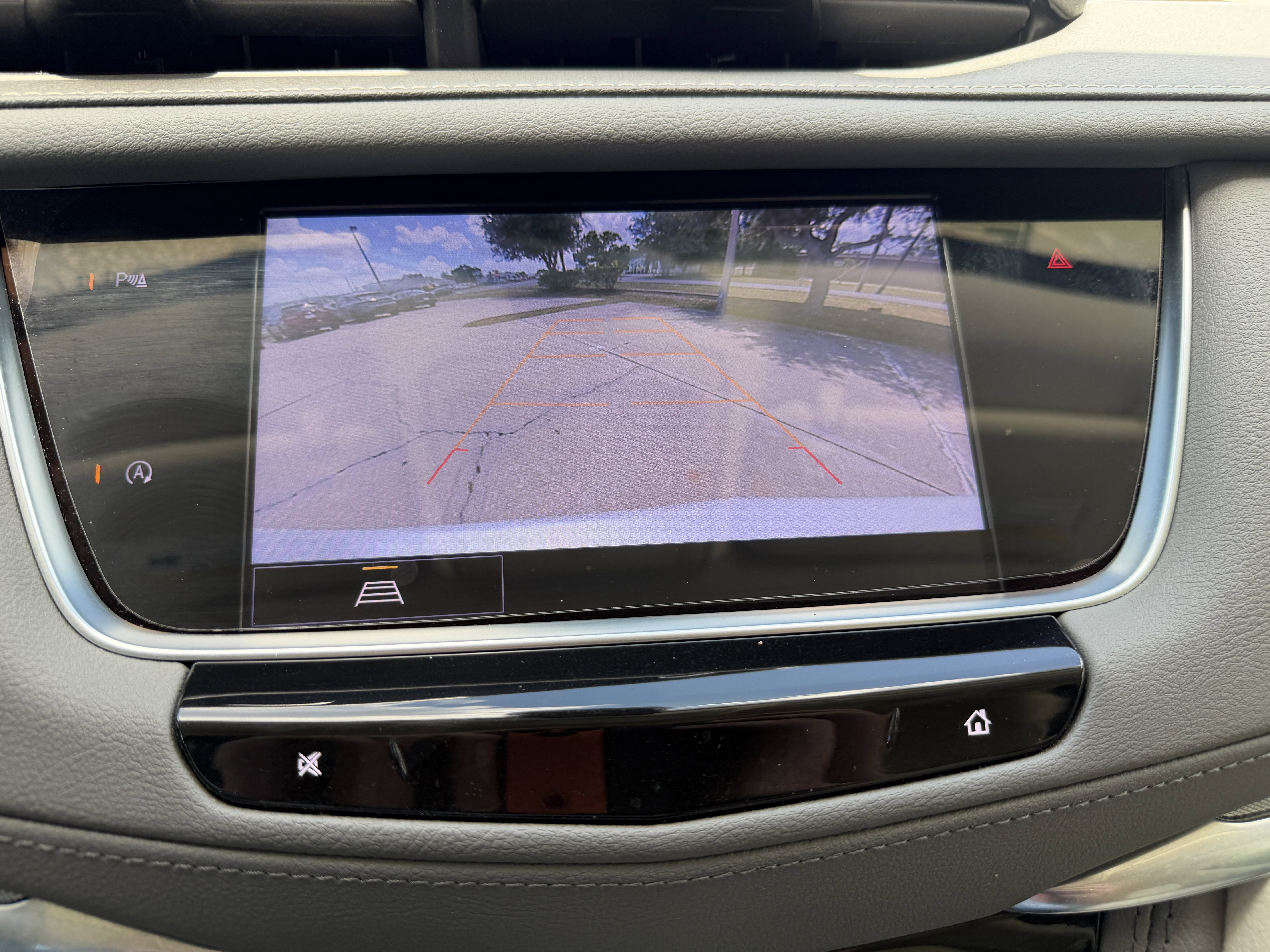 Certified 2023 Cadillac XT5 Premium Luxury FWD image 23