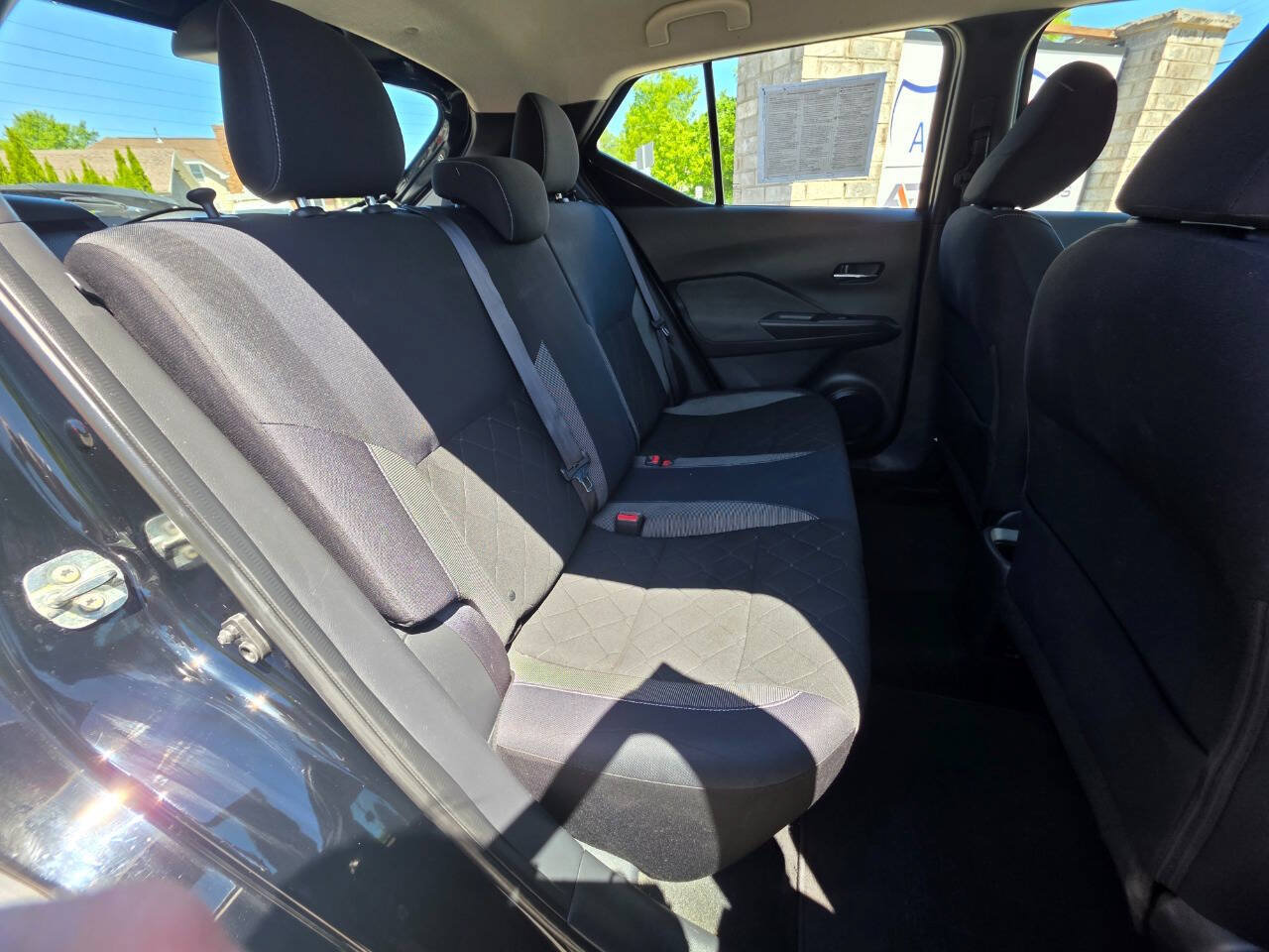 Used 2019 Nissan Kicks SV FWD image 18