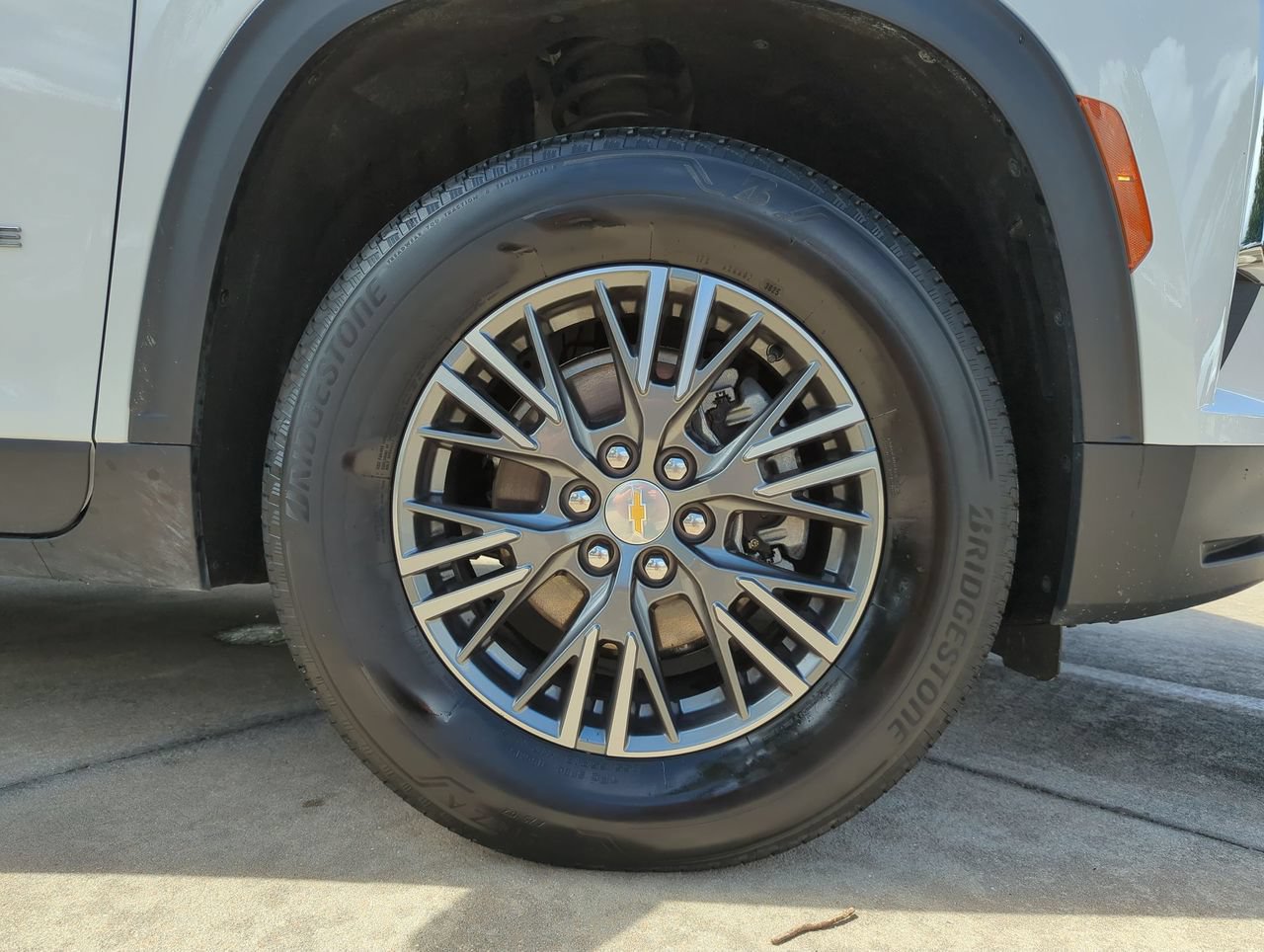 Certified 2026 Chevrolet Traverse LT FWD image 25