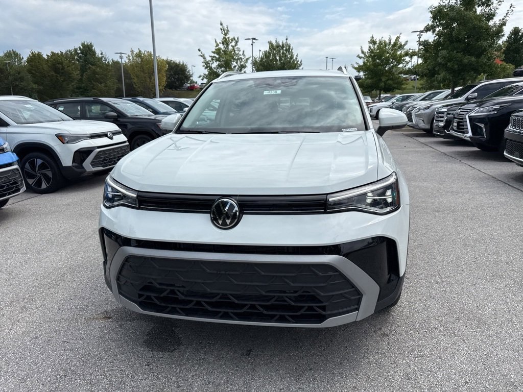 Used 2025 Volkswagen Taos SE image 8